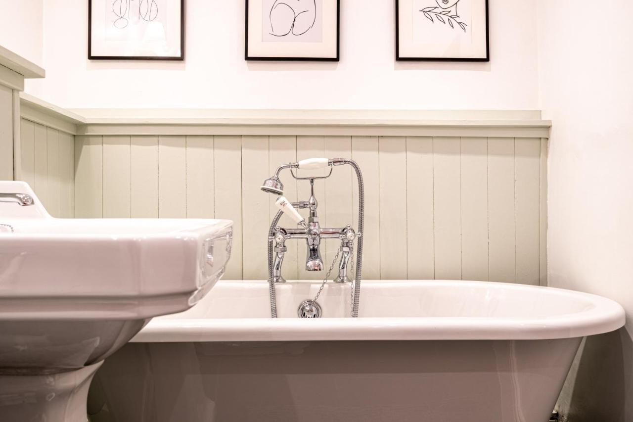 Low Nook Cottage - Gorgeous Decor 브로우톤 인 퍼니스 외부 사진